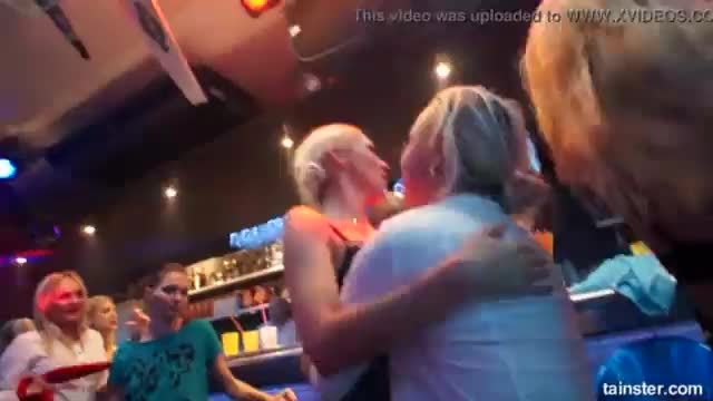 Dancing cuties fucking in the public